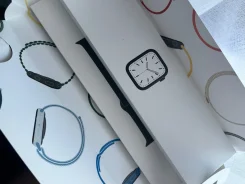 Apple Watch Series 7. GPS, NFC, IP68 ����