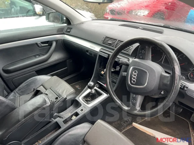 ����� Audi A4 (B7) 2004-2009 21015403 8E0823029D ����