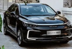 BAIC EU7 ����� �������� ����� ����