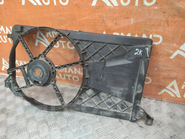 �������� ����������� Ford Focus 2005-2011 1362061 2 1362061 ����