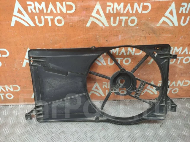 �������� ����������� Ford Focus 2005-2011 1362061 2 1362061 ����