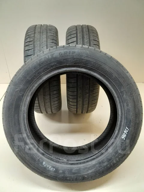 Goodyear EfficientGrip Performance