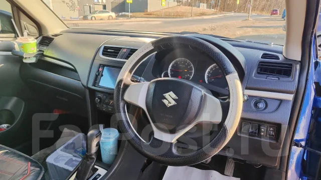 Suzuki Swift. ��������, ��������, 1.2 (91��.�.), ������, 250����. �� ����