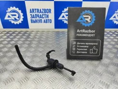 ������� ��������� ������� Nissan Juke 2012 306101U60A YF15 1.6 HR16DE 110 �. � 306101U60A ����