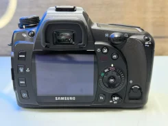Samsung GX-20 ����