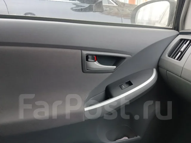 Toyota Prius. ��������, ��������, 1.0 (99��.�.), ������, 136 878����. �� ����