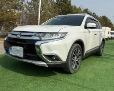 Mitsubishi Outlander. GF0W ����