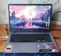 Maibenben M545. 15.6", 2,3����, ��� 8 ��, ���� 512���, WiFi: 1, Bluetooth: 1, ����������� �� 3��. ����