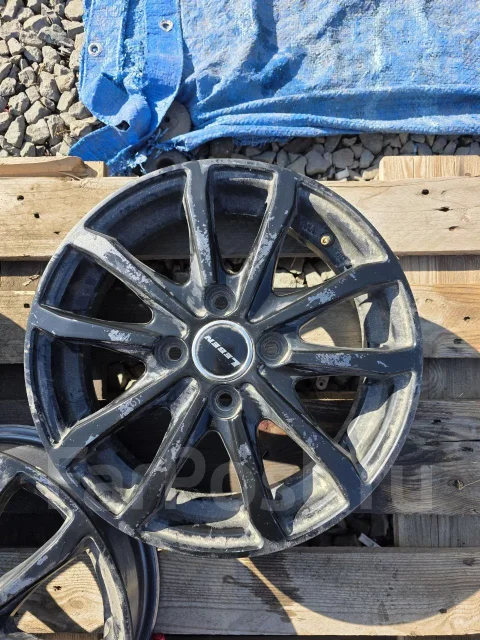 Honda. 4.5x14", 4x100, ET40 ����