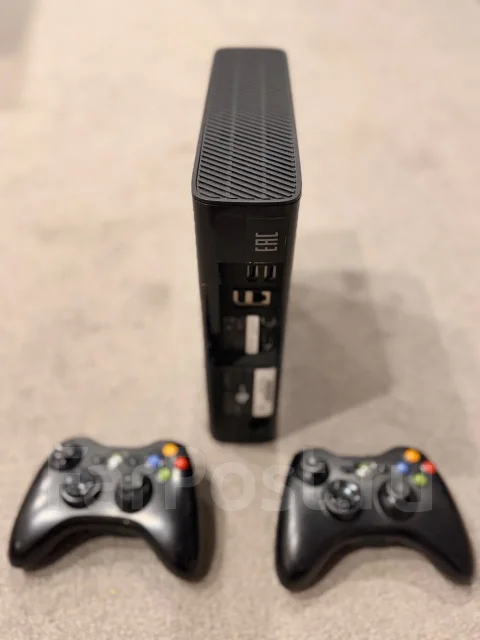 Microsoft Xbox 360 E ����