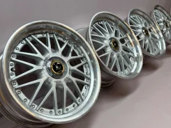 Racing Hart. 8.0/9.0x18", 4x114.3, 5x114.3, ET38/38 ����