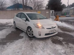Toyota Prius. �������, ��������, 1.8 (99��.�.), ������, 150 000����. �� ����