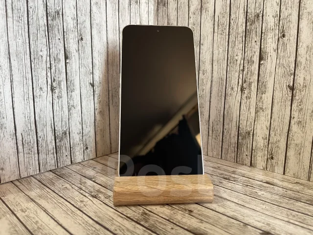 Nothing Phone 2. �/�, 256 �� ����
