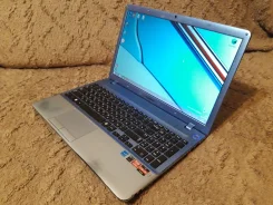 Samsung 355V5C. 15.6", 2,8����, ��� 4 ��, ���� 500���, WiFi: 1, Bluetooth: 1, ����������� �� 1��. ����