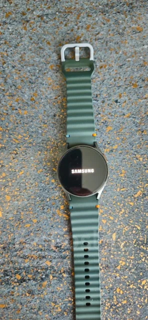 Samsung Galaxy Watch7 ����