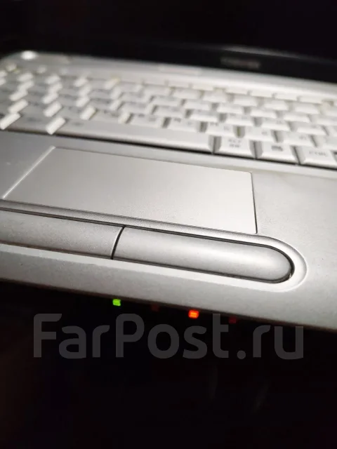 Toshiba Satellite L500-1WP. ��� 4 �� ����