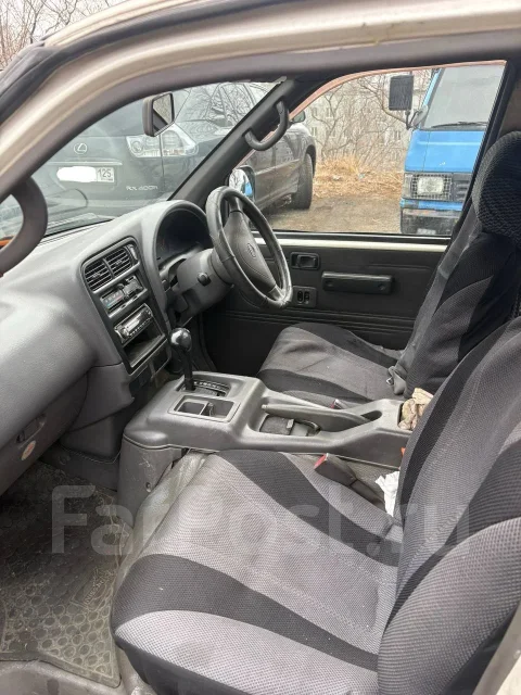 Nissan Serena. �������, ������, 2.0 (76��.�.), ������, 152����. �� ����
