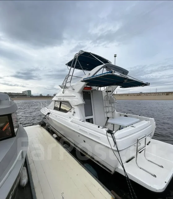 Bayliner. 2000 ���, ����� 8,5��., ��������� ������������, 250��.�., ������ ����