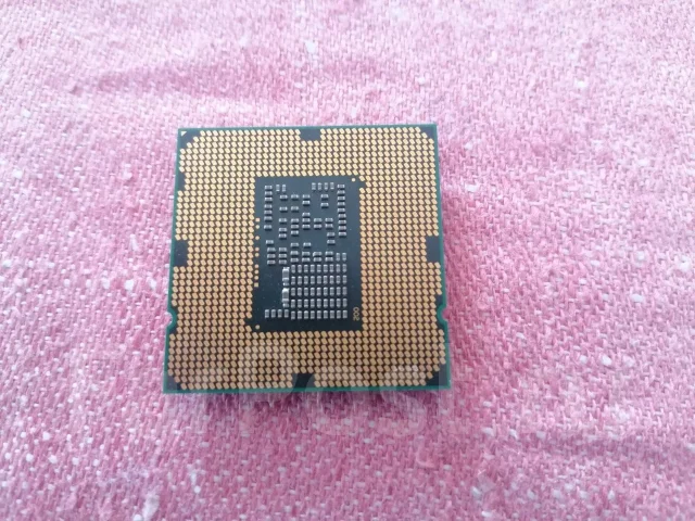 Intel Core i5-650 ����