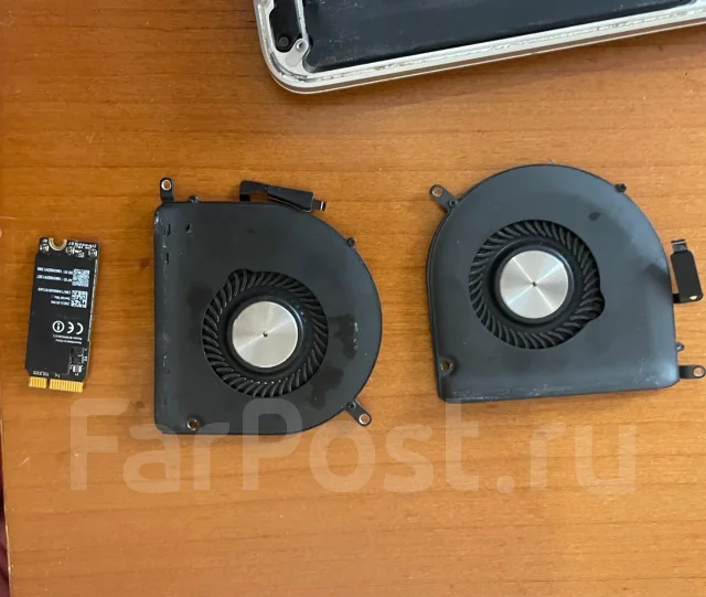 Apple MacBook Pro 15. 15.6", WiFi: 1, Bluetooth: 1 ����