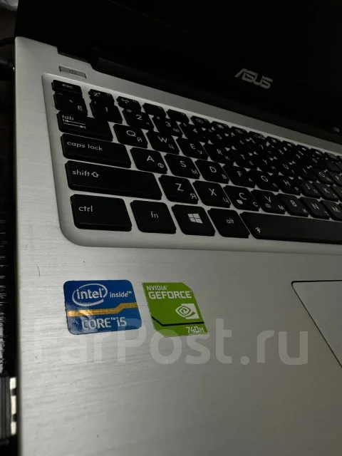Asus VivoBook. 15.6", 64����, ��� 8 �� ����