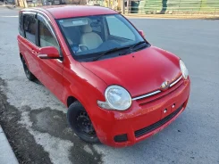 Toyota Sienta. ��������, ��������, 1.5 (110��.�.), ������, 103 000����. �� ����