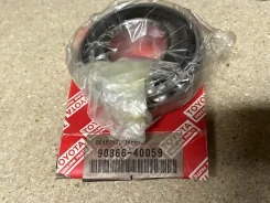 ��������� ������� ��������� Toyota 9036640059 ����