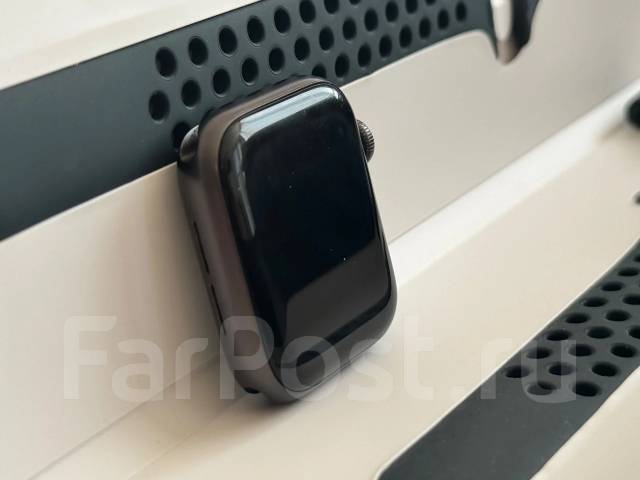 Apple Watch SE. GPS, NFC, IP68 ����