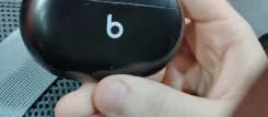 Beats Studio Buds ����