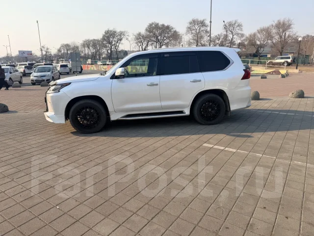 Lexus LX450d. �������, 4wd, 4.5, ������, 125 000����. �� ����