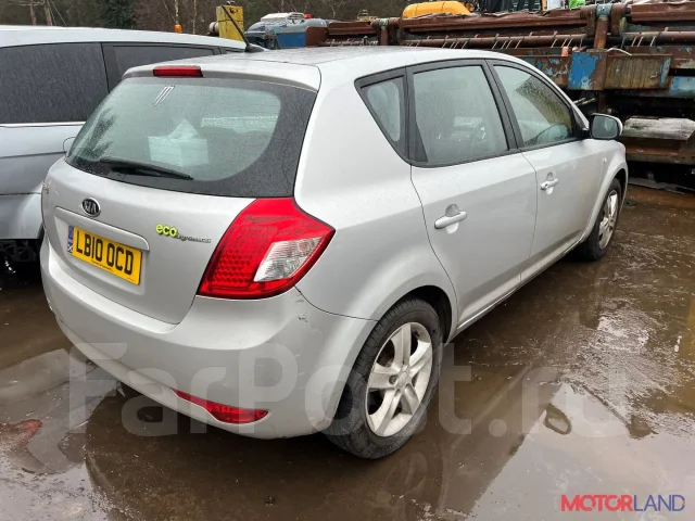 ������� Kia Ceed 2007-2012 21008276 361002A300 ����
