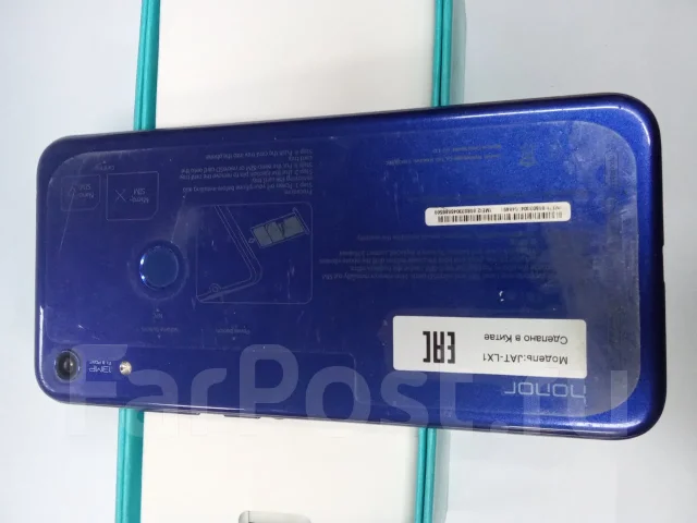Honor 8. �/�, 64 ��, �����, 3G, 4G LTE, NFC ����