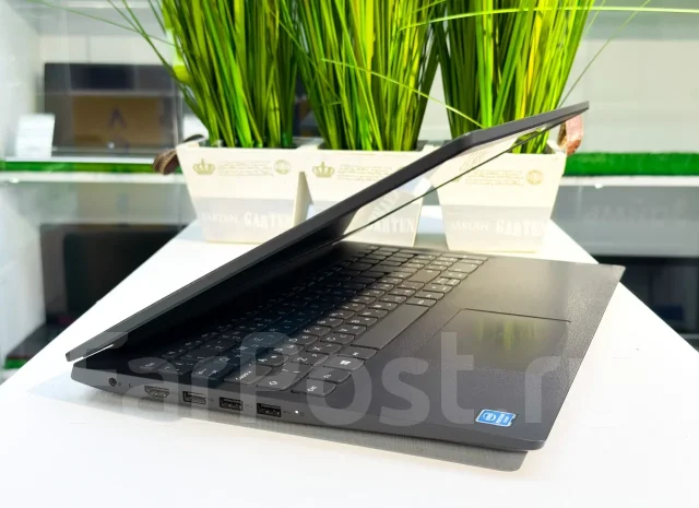 Lenovo V15. 15.6", WiFi: 1, Bluetooth: 1 ����