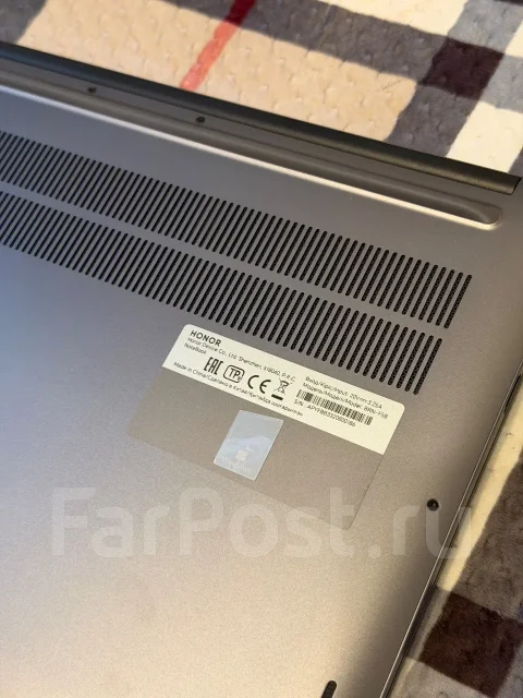 Honor MagicBook X 16. 16", 2����, ��� 8 ��, ���� 477���, WiFi: 1, Bluetooth: 1, ����������� �� 9��. ����