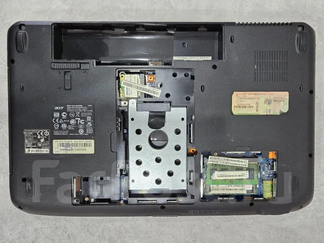 Acer Aspire 5542G. 15.6", 2����, ��� 3072 ��, WiFi: 1, Bluetooth: 1 ����