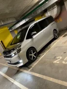 Toyota Voxy. ��������, 4wd, 2.0 (152��.�.), ������, 172����. �� ����