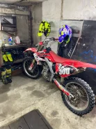 Honda CRF 250R ����