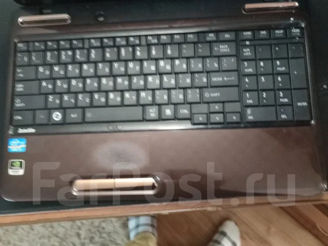 Toshiba. 15.6", 2,3����, ��� 64 �� � ������, ���� 5���, WiFi: 1, Bluetooth: 1, ����������� �� 10��. ����