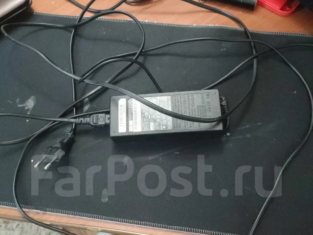 Toshiba. 15.6", 2,3����, ��� 64 �� � ������, ���� 5���, WiFi: 1, Bluetooth: 1, ����������� �� 10��. ����