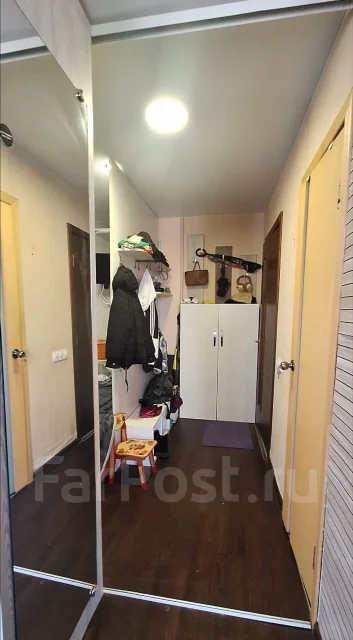 1-���������, ����� ��������� 30/1. ����� �����, ������� ����, 28,5���.��., 3/5 ���� ����