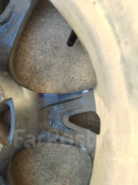 Akina. 6.0x15", 5x114.3, ET45, �� 67���. ����