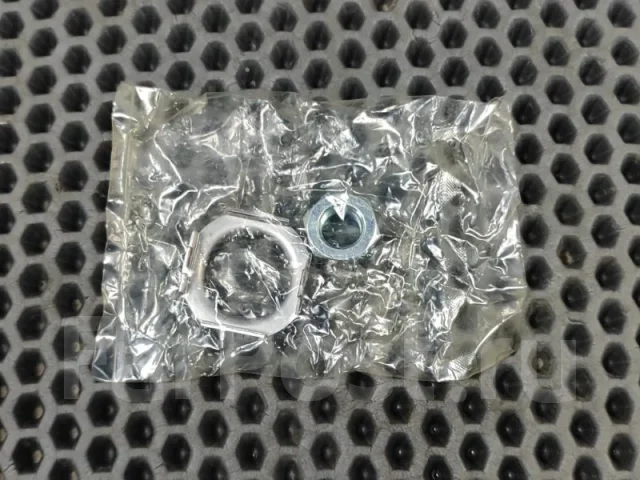 ���� ������� TRI004 TRI004 ����