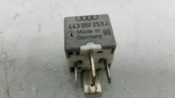 ���� ��������� ����������� Audi 80 1990 443951253J B3 893 89Q 8A2 YN 1.8� 443951253J ����