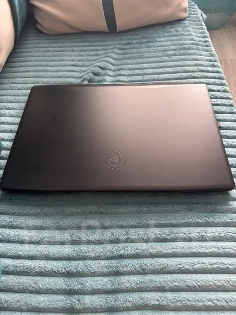 MSI Katana. 17.3", 2,5����, ��� 16 ��, ���� 477���, WiFi: 1, Bluetooth: 1, ����������� �� 3��. ����