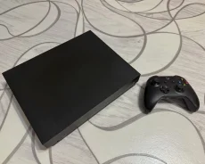 Microsoft Xbox One X ����