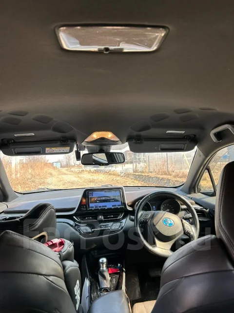 Toyota C-HR. 111 024����. �� ����