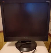 ViewSonic. 17", ���������� �� (LCD, LED, QLED) ����