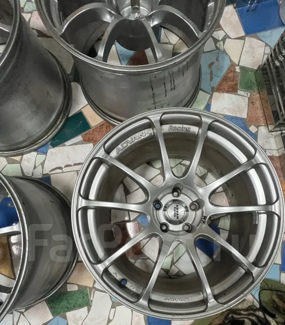 Advan Racing RZ. 10.0/10.0x19", 5x114.3, ET25/35 ����