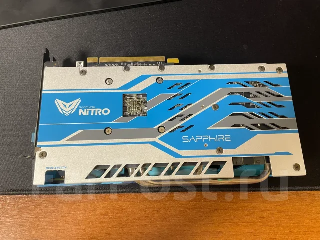 Radeon RX 590 ����