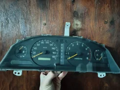 ��������� Toyota ipsum sxm 10 83800-44200 ����